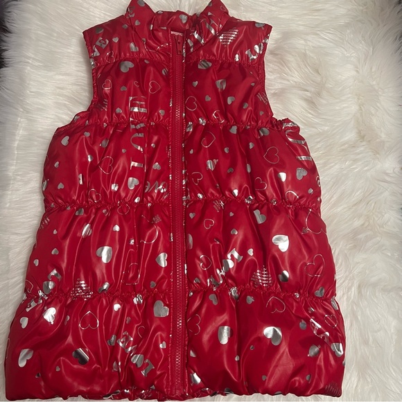 Girls red and silver vest size L 10/12 in girls. Great condition - Picture 1 of 10